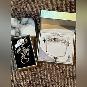 NWT Disney Minnie jewelry set